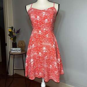 Old Navy Tropical Beach Scene Fit & Flare Cami Dress, Size Small Petite